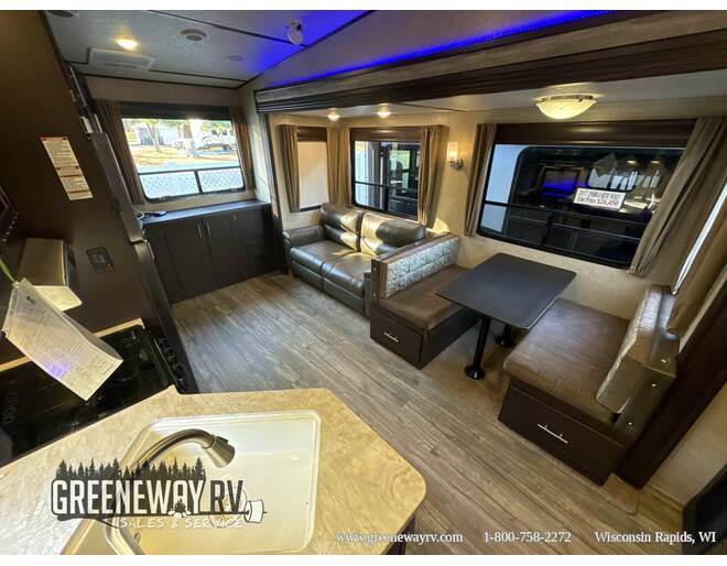 2017 Cherokee Arctic Wolf 255DRL4 Fifth Wheel at Greeneway RV Sales & Service STOCK# 11202A Photo 10