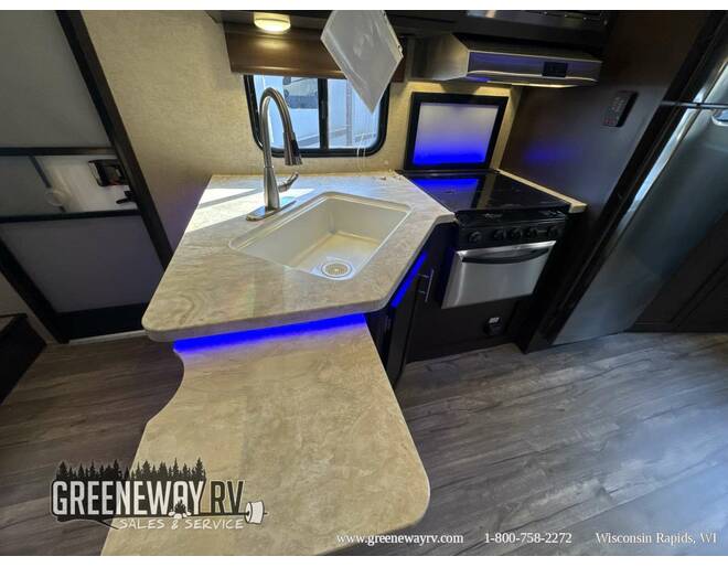 2017 Cherokee Arctic Wolf 255DRL4 Fifth Wheel at Greeneway RV Sales & Service STOCK# 11202A Photo 17