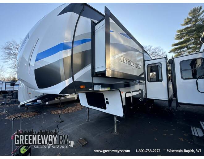 2017 Cherokee Arctic Wolf 255DRL4 Fifth Wheel at Greeneway RV Sales & Service STOCK# 11202A Photo 3