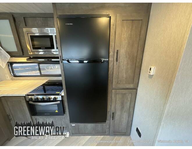 2022 Salem 32BHDS Travel Trailer at Greeneway RV Sales & Service STOCK# 11175A Photo 15