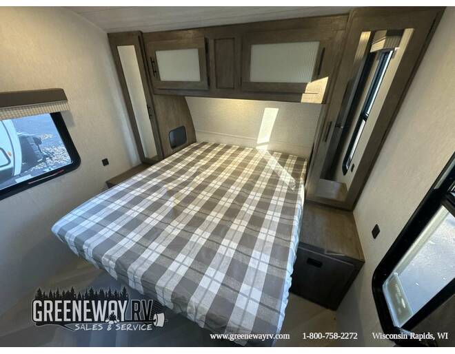 2022 Salem 32BHDS Travel Trailer at Greeneway RV Sales & Service STOCK# 11175A Photo 26