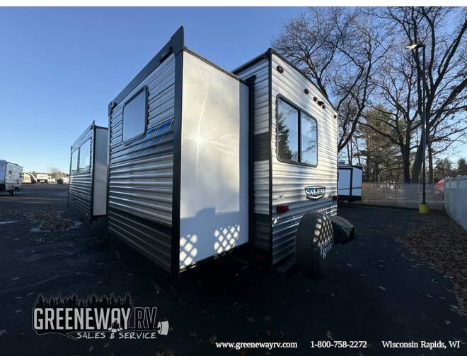 2022 Salem 32BHDS Travel Trailer at Greeneway RV Sales & Service STOCK# 11175A Photo 4