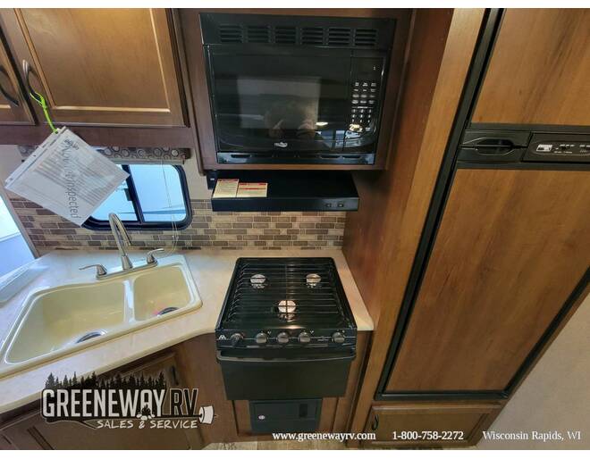 2015 Jayco Jay Flight 32TSBH Travel Trailer at Greeneway RV Sales & Service STOCK# 11140A Photo 16