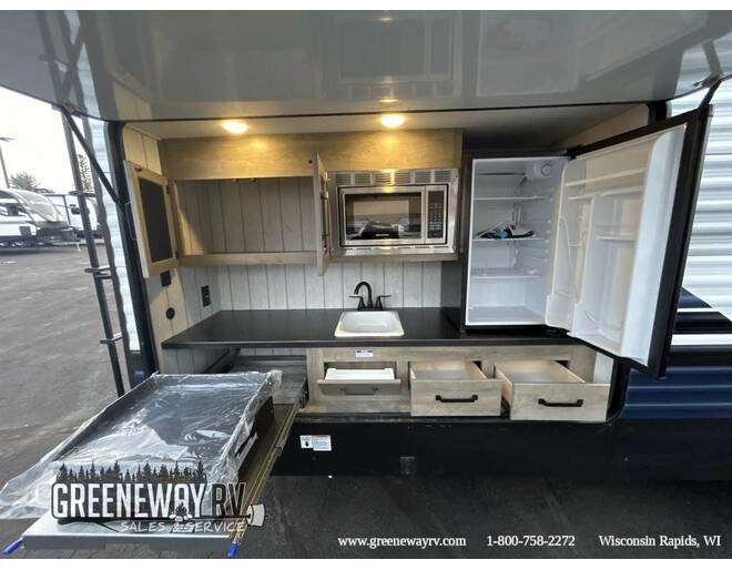 2025 Palomino Puma 31QBBH Travel Trailer at Greeneway RV Sales & Service STOCK# 11249 Photo 6