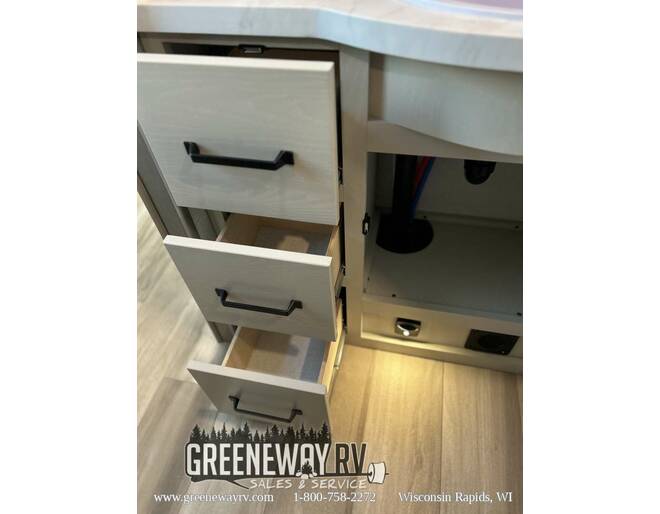 2025 Grand Design Reflection 150 260RD Fifth Wheel at Greeneway RV Sales & Service STOCK# 11250 Photo 23