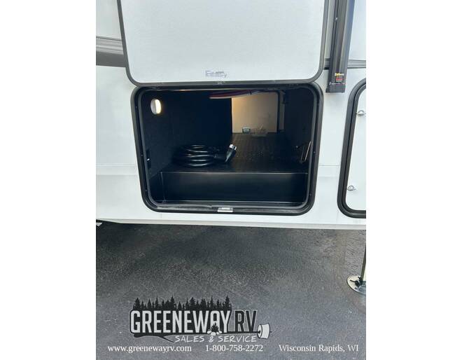 2025 Grand Design Reflection 150 260RD Fifth Wheel at Greeneway RV Sales & Service STOCK# 11250 Photo 4