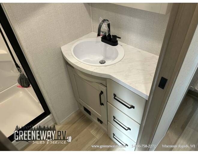 2025 Grand Design Reflection 100 Series 27BH Fifth Wheel at Greeneway RV Sales & Service STOCK# 11251 Photo 23