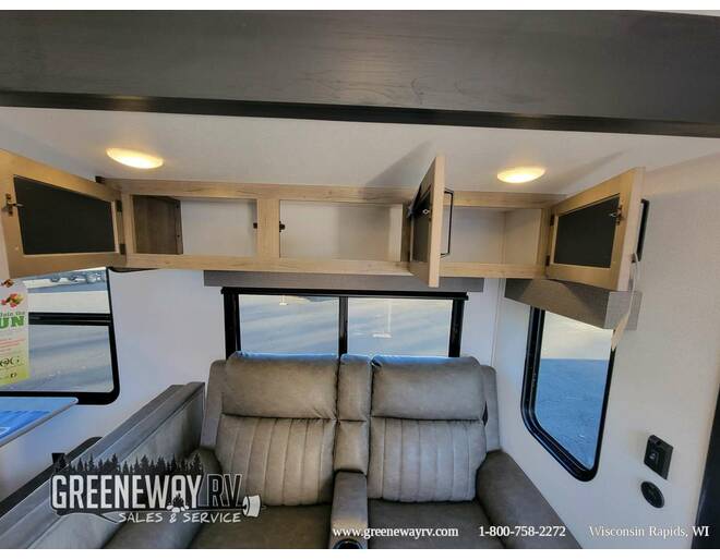 2025 Palomino Puma 32BHQS Travel Trailer at Greeneway RV Sales & Service STOCK# 11253 Photo 15