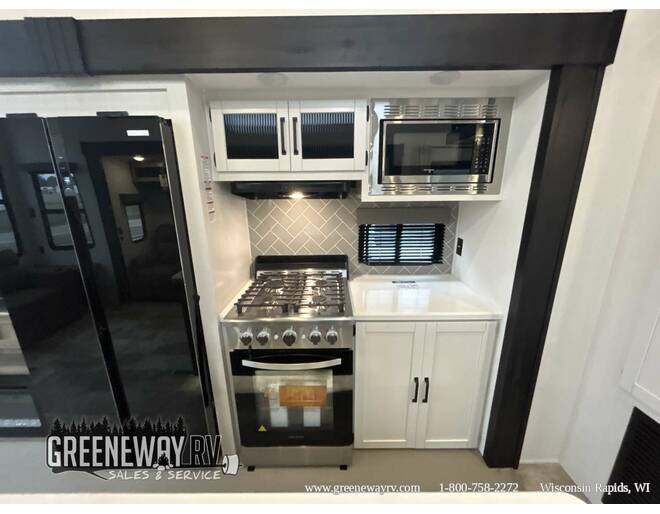 2025 Palomino Puma Destination Loft 401RLFT Travel Trailer at Greeneway RV Sales & Service STOCK# 11257 Photo 13