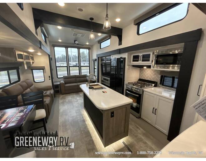 2025 Palomino Puma Destination Loft 401RLFT Travel Trailer at Greeneway RV Sales & Service STOCK# 11257 Photo 7