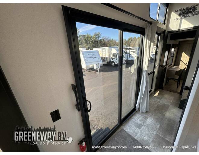 2025 Palomino Puma Destination Loft 402LFT Travel Trailer at Greeneway RV Sales & Service STOCK# 11258 Photo 23