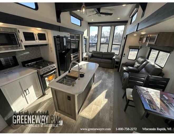 2025 Palomino Puma Destination Loft 402LFT Travel Trailer at Greeneway RV Sales & Service STOCK# 11258 Photo 7