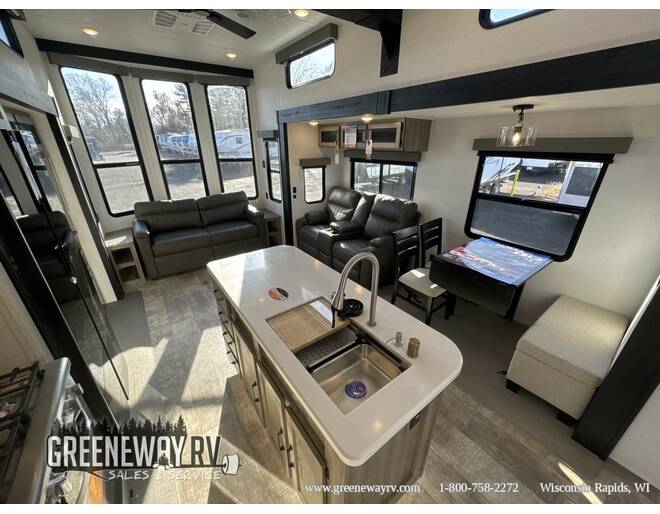 2025 Palomino Puma Destination Loft 402LFT Travel Trailer at Greeneway RV Sales & Service STOCK# 11258 Photo 8