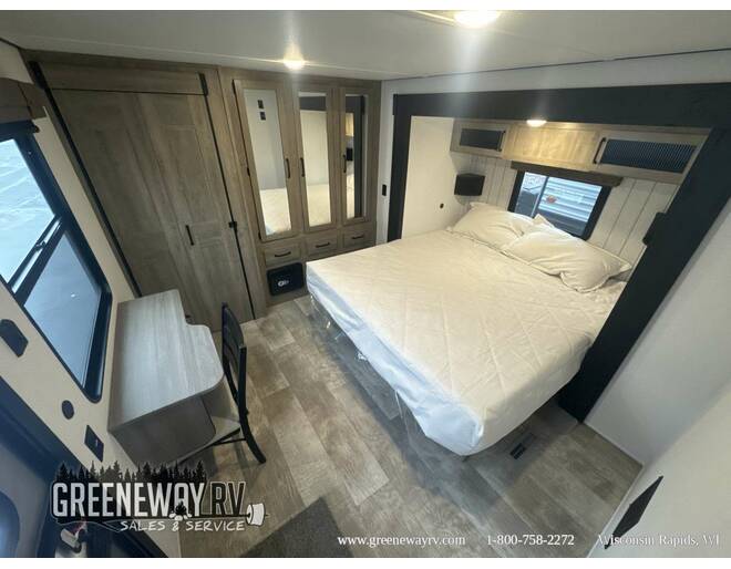 2025 Palomino Puma Destination Loft 402LFT Travel Trailer at Greeneway RV Sales & Service STOCK# 11259 Photo 30