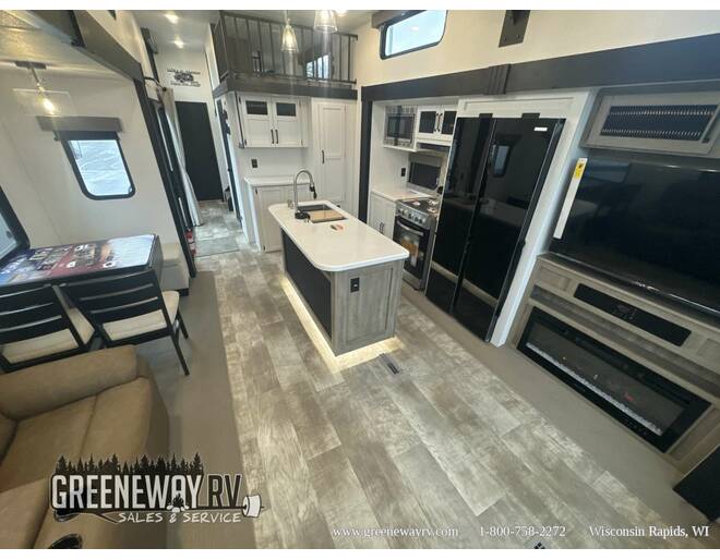 2025 Palomino Puma Destination Loft 402LFT Travel Trailer at Greeneway RV Sales & Service STOCK# 11259 Photo 7