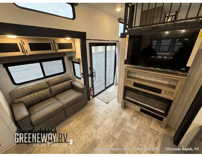 2025 Palomino Puma Destination Loft 403LFT Travel Trailer at Greeneway RV Sales & Service STOCK# 11272 Photo 11