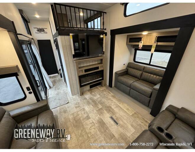 2025 Palomino Puma Destination Loft 403LFT Travel Trailer at Greeneway RV Sales & Service STOCK# 11272 Photo 12