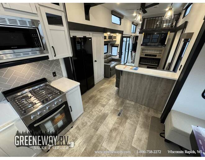 2025 Palomino Puma Destination Loft 403LFT Travel Trailer at Greeneway RV Sales & Service STOCK# 11272 Photo 18