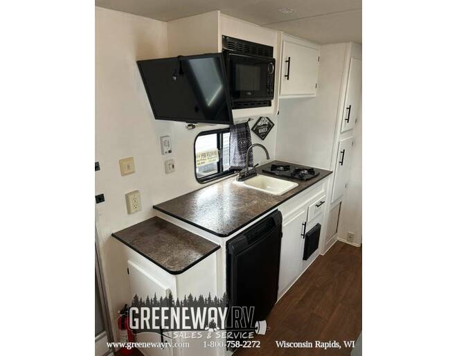 2014 Wildwood X-Lite FS 195BH Travel Trailer at Greeneway RV Sales & Service STOCK# 11118B Photo 2