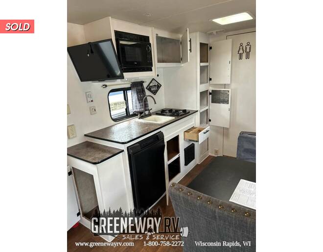 2014 Wildwood X-Lite FS 195BH Travel Trailer at Greeneway RV Sales & Service STOCK# 11118B Photo 7