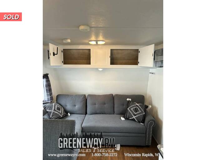 2014 Wildwood X-Lite FS 195BH Travel Trailer at Greeneway RV Sales & Service STOCK# 11118B Photo 9