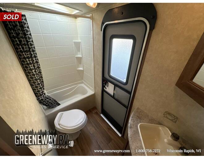 2016 Vibe 272BHS Travel Trailer at Greeneway RV Sales & Service STOCK# 11031A Photo 19