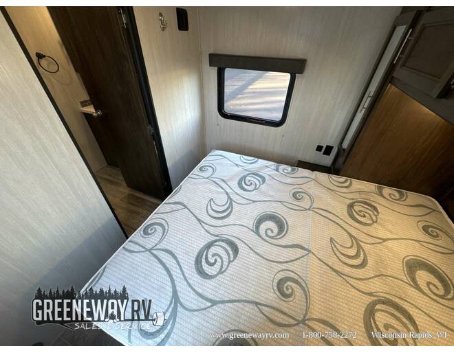 2019 Cherokee Grey Wolf 23MK Travel Trailer at Greeneway RV Sales & Service STOCK# 11136A Photo 21