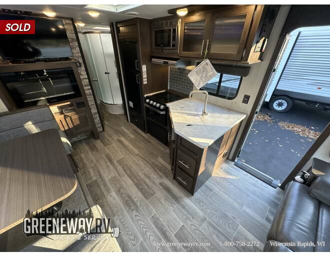 2019 Cherokee Grey Wolf 23MK Travel Trailer at Greeneway RV Sales & Service STOCK# 11136A Photo 9