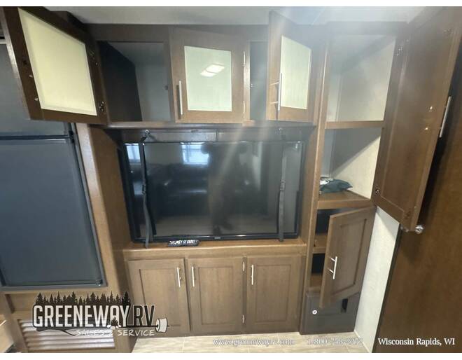 2018 Prime Time Avenger ATI 27RBS Travel Trailer at Greeneway RV Sales & Service STOCK# 11129A Photo 15