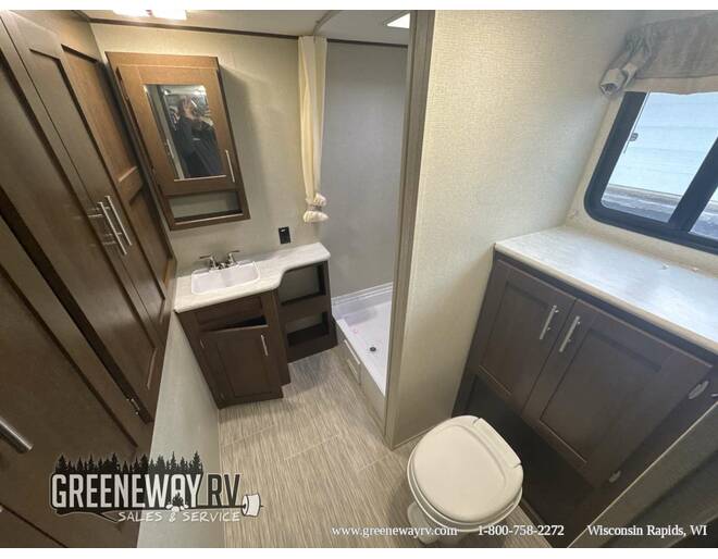 2018 Prime Time Avenger ATI 27RBS Travel Trailer at Greeneway RV Sales & Service STOCK# 11129A Photo 20