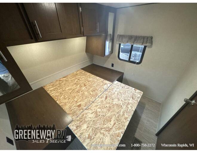 2018 Prime Time Avenger ATI 27RBS Travel Trailer at Greeneway RV Sales & Service STOCK# 11129A Photo 26