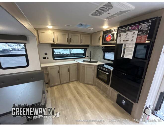 2025 Flagstaff Super Lite 26FKBS Travel Trailer at Greeneway RV Sales & Service STOCK# 11292 Photo 13