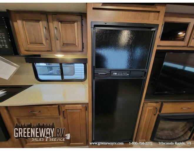 2018 Grand Design Reflection 297RSTS Travel Trailer at Greeneway RV Sales & Service STOCK# 11242A Photo 15