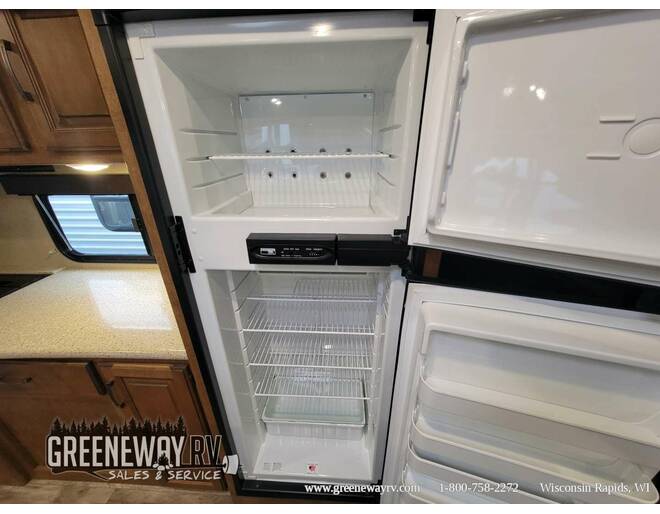 2018 Grand Design Reflection 297RSTS Travel Trailer at Greeneway RV Sales & Service STOCK# 11242A Photo 16