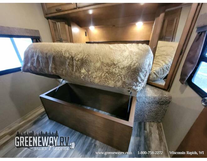 2018 Grand Design Reflection 297RSTS Travel Trailer at Greeneway RV Sales & Service STOCK# 11242A Photo 25