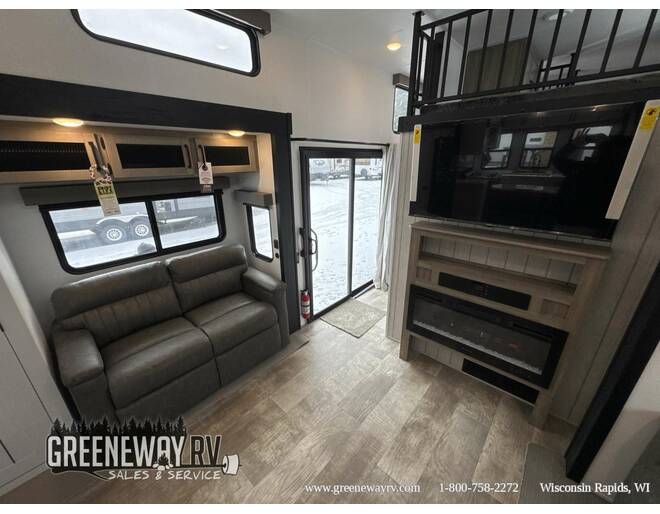 2025 Palomino Puma Destination Loft 403LFT Travel Trailer at Greeneway RV Sales & Service STOCK# 11299 Photo 12