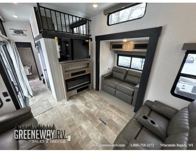 2025 Palomino Puma Destination Loft 403LFT Travel Trailer at Greeneway RV Sales & Service STOCK# 11299 Photo 13