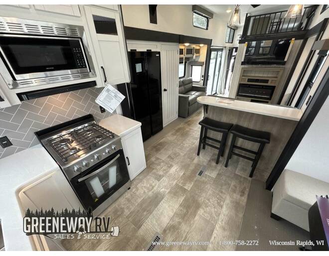 2025 Palomino Puma Destination Loft 403LFT Travel Trailer at Greeneway RV Sales & Service STOCK# 11299 Photo 16