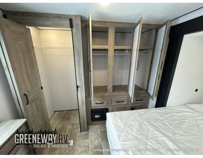 2025 Palomino Puma Destination Loft 403LFT Travel Trailer at Greeneway RV Sales & Service STOCK# 11299 Photo 40