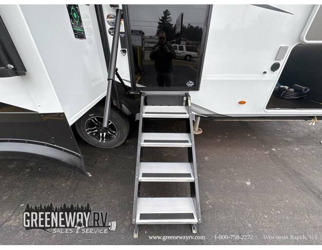 2025 Grand Design Solitude 310GK Fifth Wheel at Greeneway RV Sales & Service STOCK# 11304 Photo 12