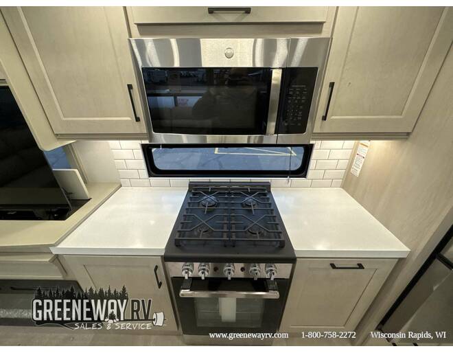 2025 Grand Design Solitude 310GK Fifth Wheel at Greeneway RV Sales & Service STOCK# 11304 Photo 26