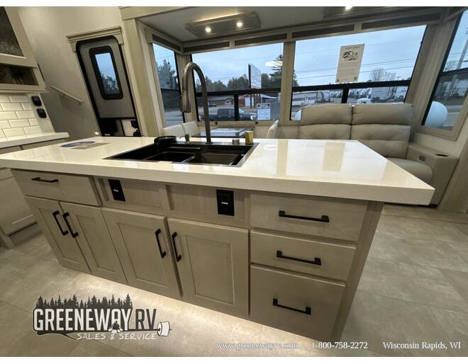 2025 Grand Design Solitude 310GK Fifth Wheel at Greeneway RV Sales & Service STOCK# 11304 Photo 32