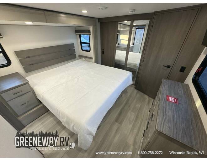 2025 Grand Design Influence 3203GK Fifth Wheel at Greeneway RV Sales & Service STOCK# 11305 Photo 31