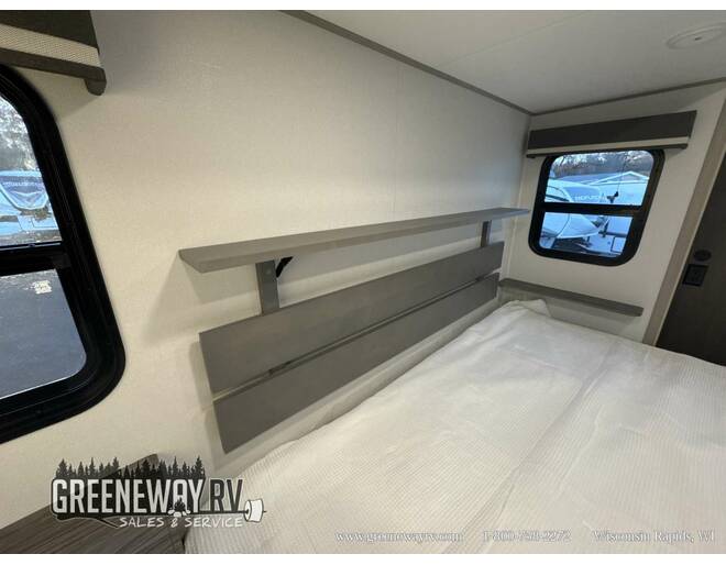 2025 Grand Design Influence 3203GK Fifth Wheel at Greeneway RV Sales & Service STOCK# 11305 Photo 35